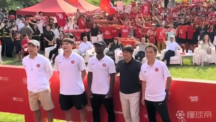 张岩：我只有一个偶像，就是诺伊尔