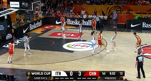 中国女篮71-51战胜意大利，顺利晋级小组赛